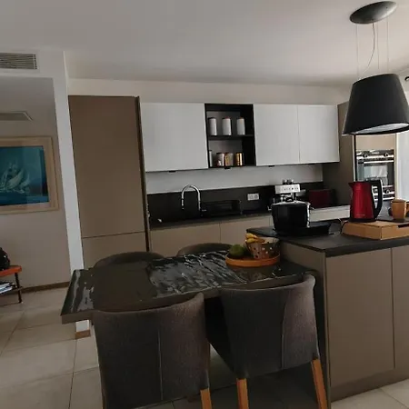 Appartement De Standing Terrasse & Jardin Vue Albitreccia