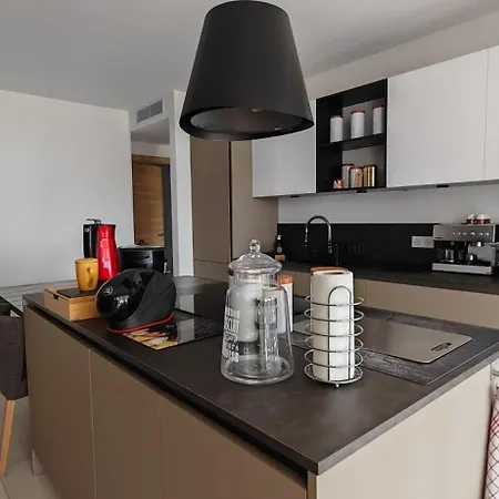 Apartamento De Standing Terrasse & Jardin Vue